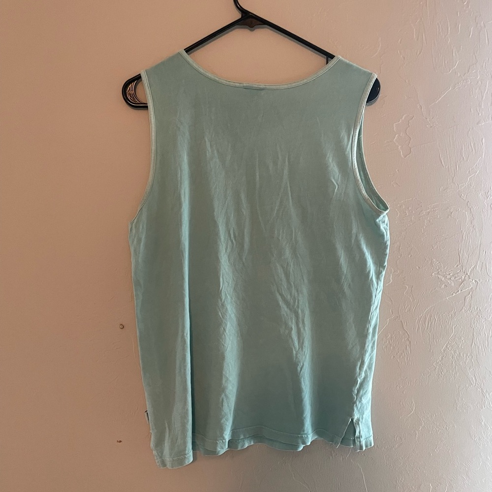 VS pink tank